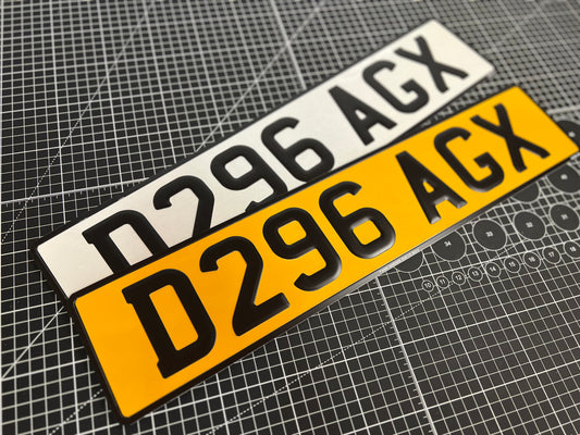 Pressed metal standard yellow and white plates